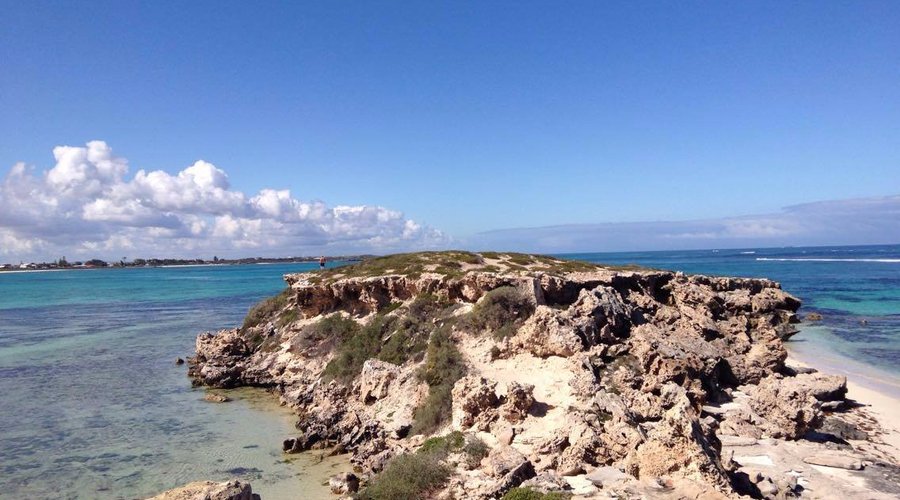 The amazing coastline nearby Miligan's Island campground.