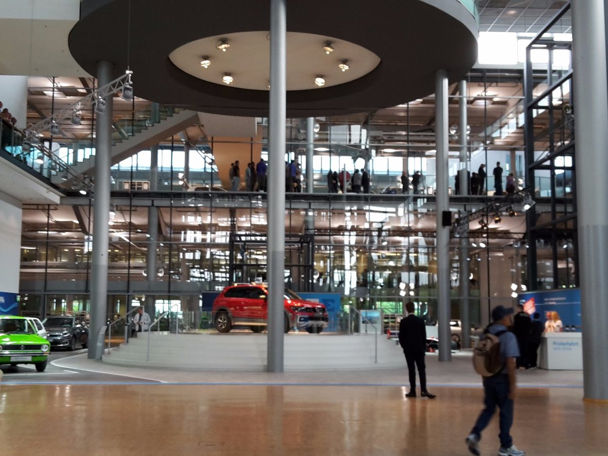 The Transparent Factory of Volkswagen, Дрезден: лучшие советы перед  посещением - Tripadvisor