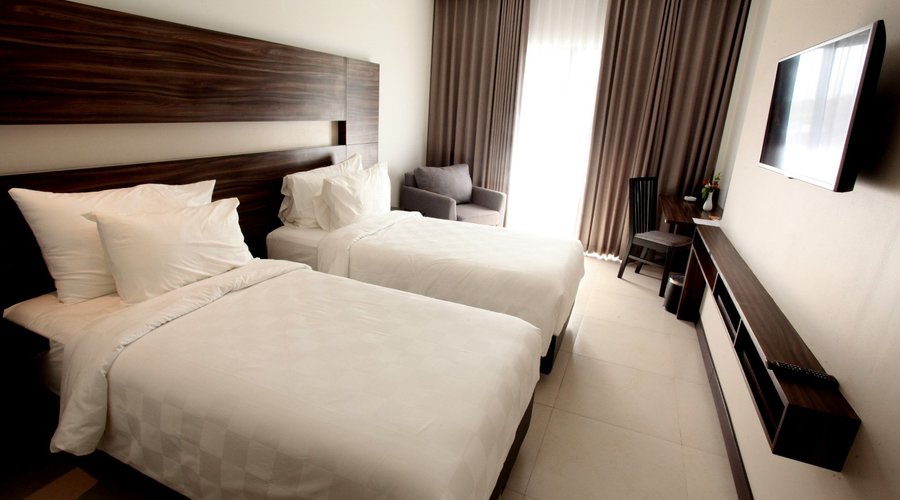 SUPERIOR ROOM (TWIN BED)