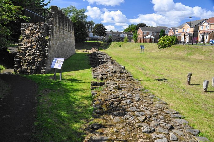 Reconstruction of Hadrian's wall