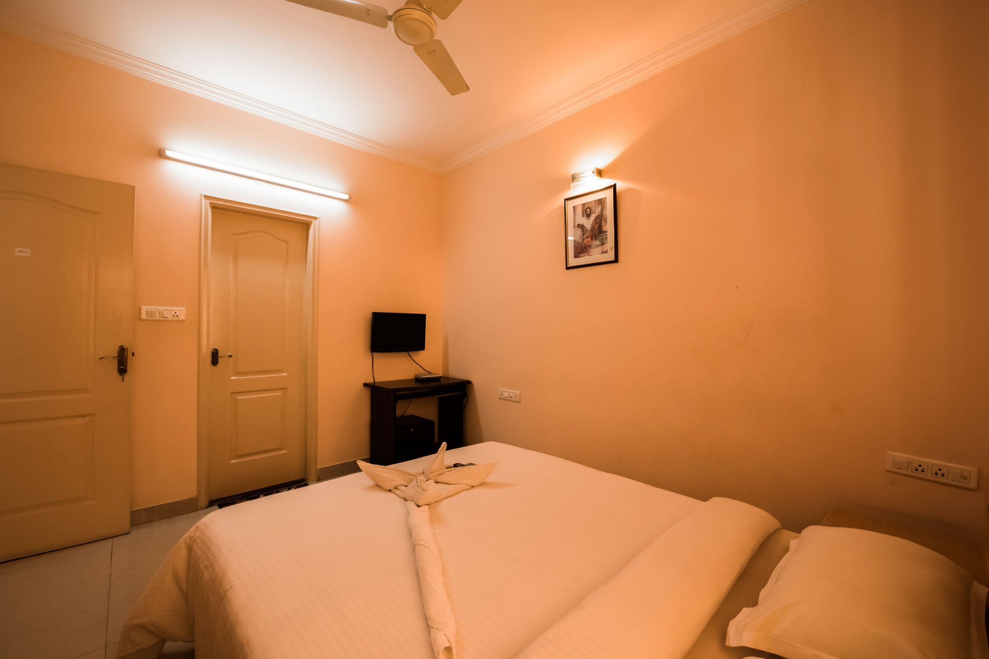 CATALYST SUITES SERVICE APARTMENT BANNERGHATTA - Condominium Reviews (Bengaluru, India) CATALYST SUITES SERVICE APARTMENT... 