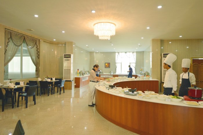 Sky Star Hotel Room Service: Pictures & Reviews - Tripadvisor