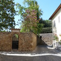 Chiesa di S.Maria Assunta giardino delle rose