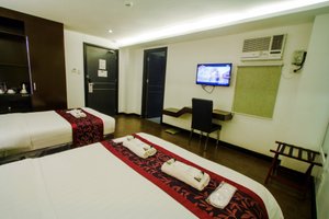 Room & Suite