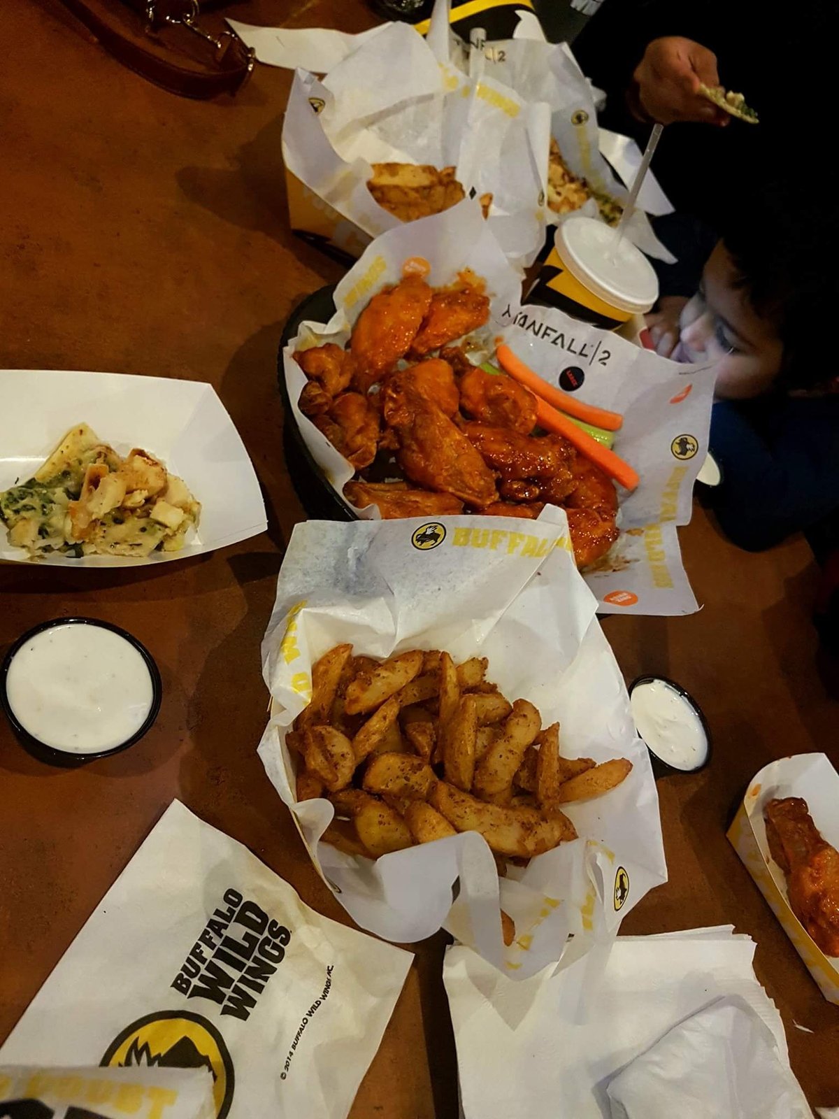 BUFFALO WILD WINGS, Staten Island - Photos & Restaurant Reviews - Order ...