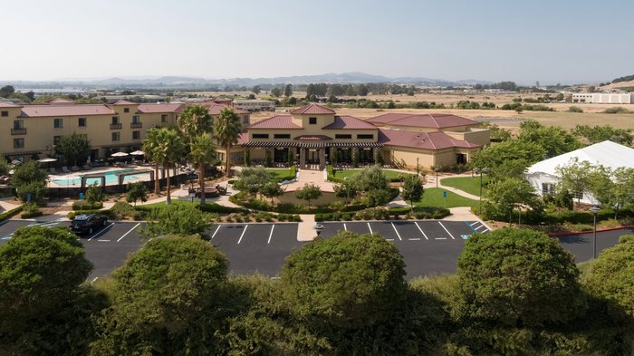 SpringHill Suites by Marriott Napa Valley Parking: Pictures & Reviews ...