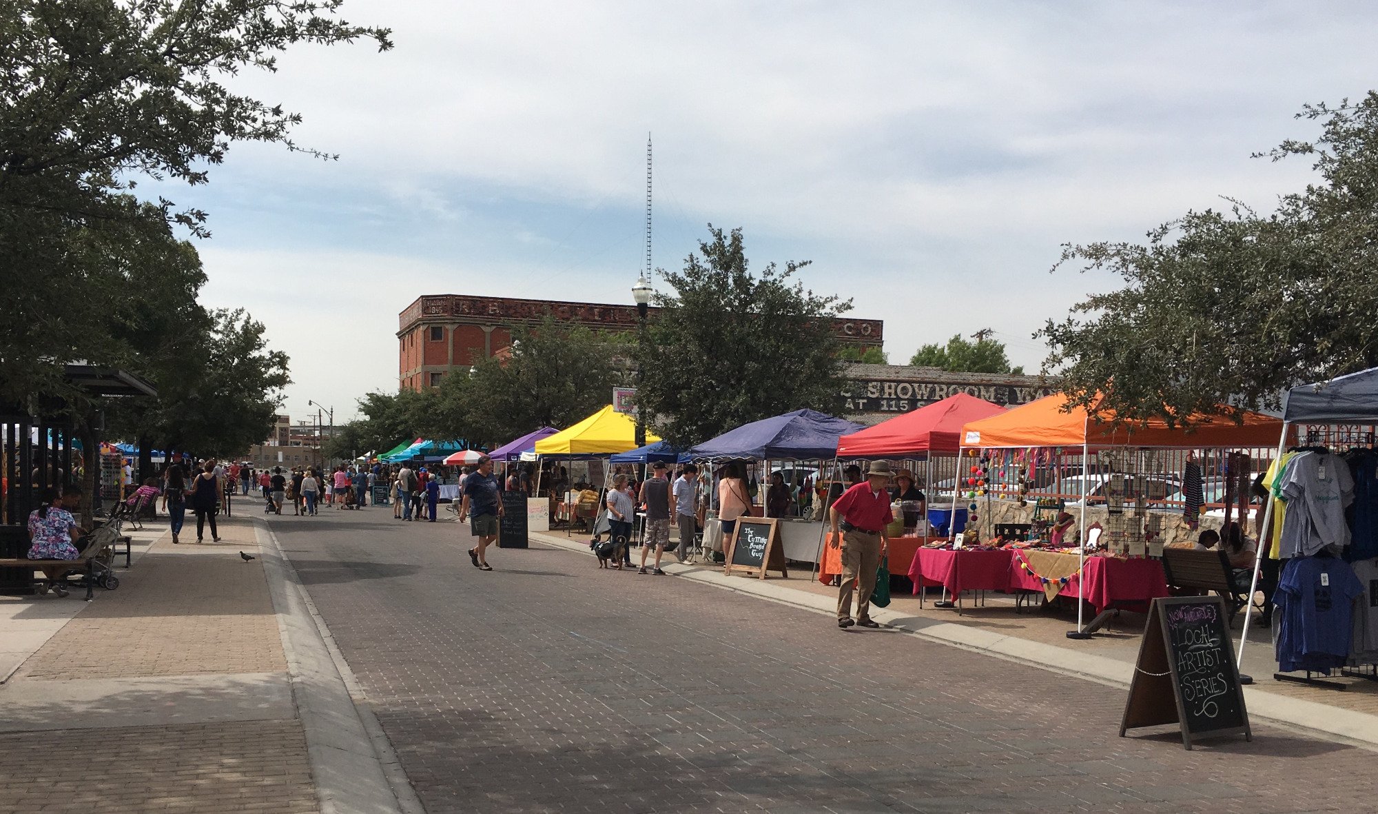 El Paso Downtown Artist and Farmers Market billede