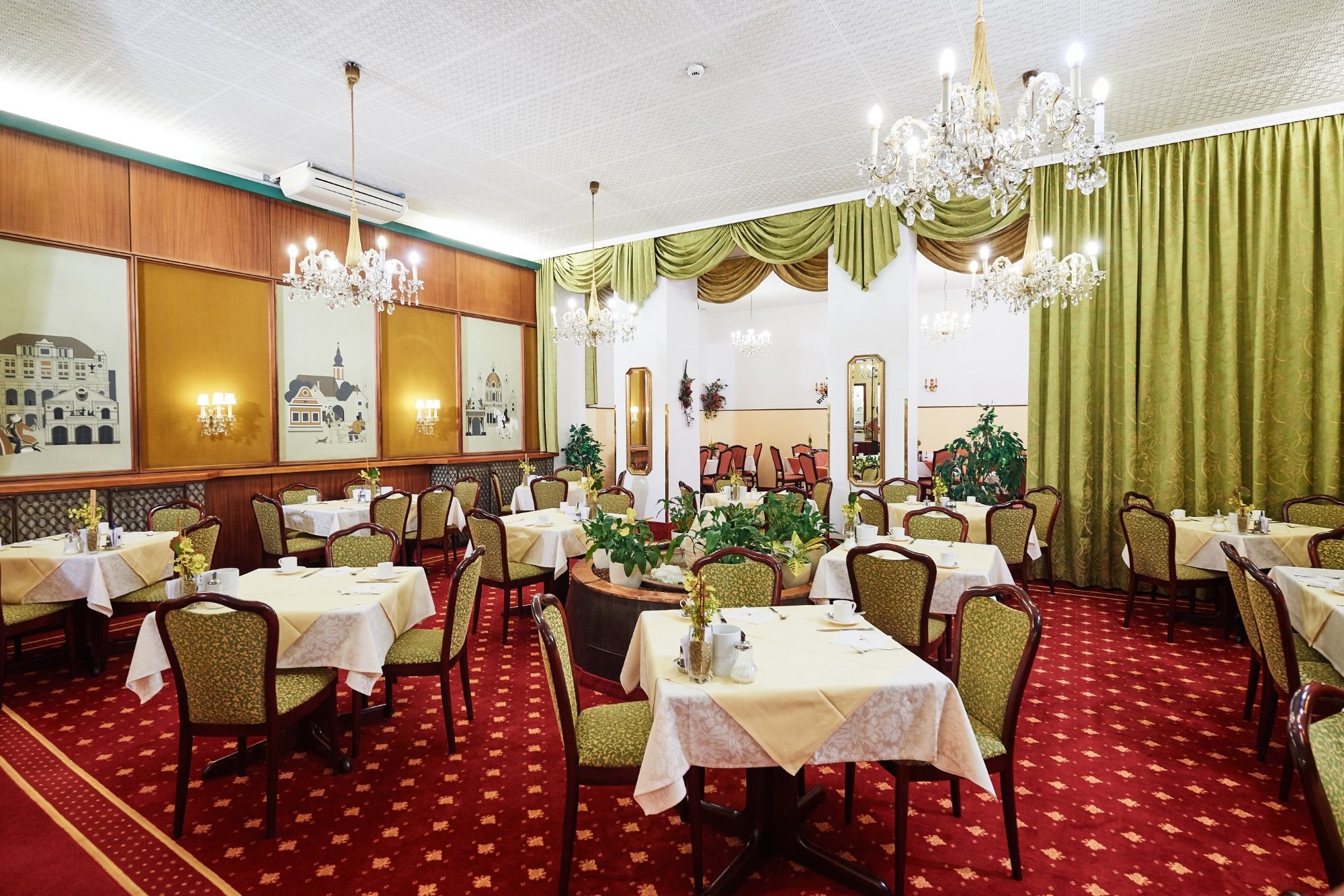Hotel Austria by null