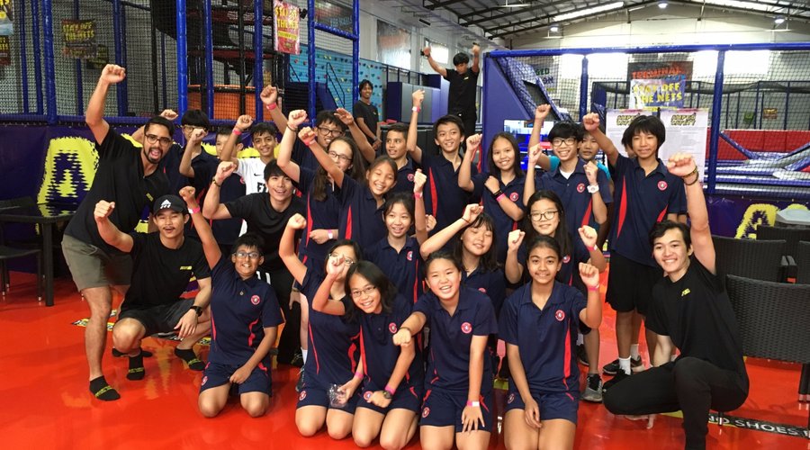 Basic trampoline course for school is available.