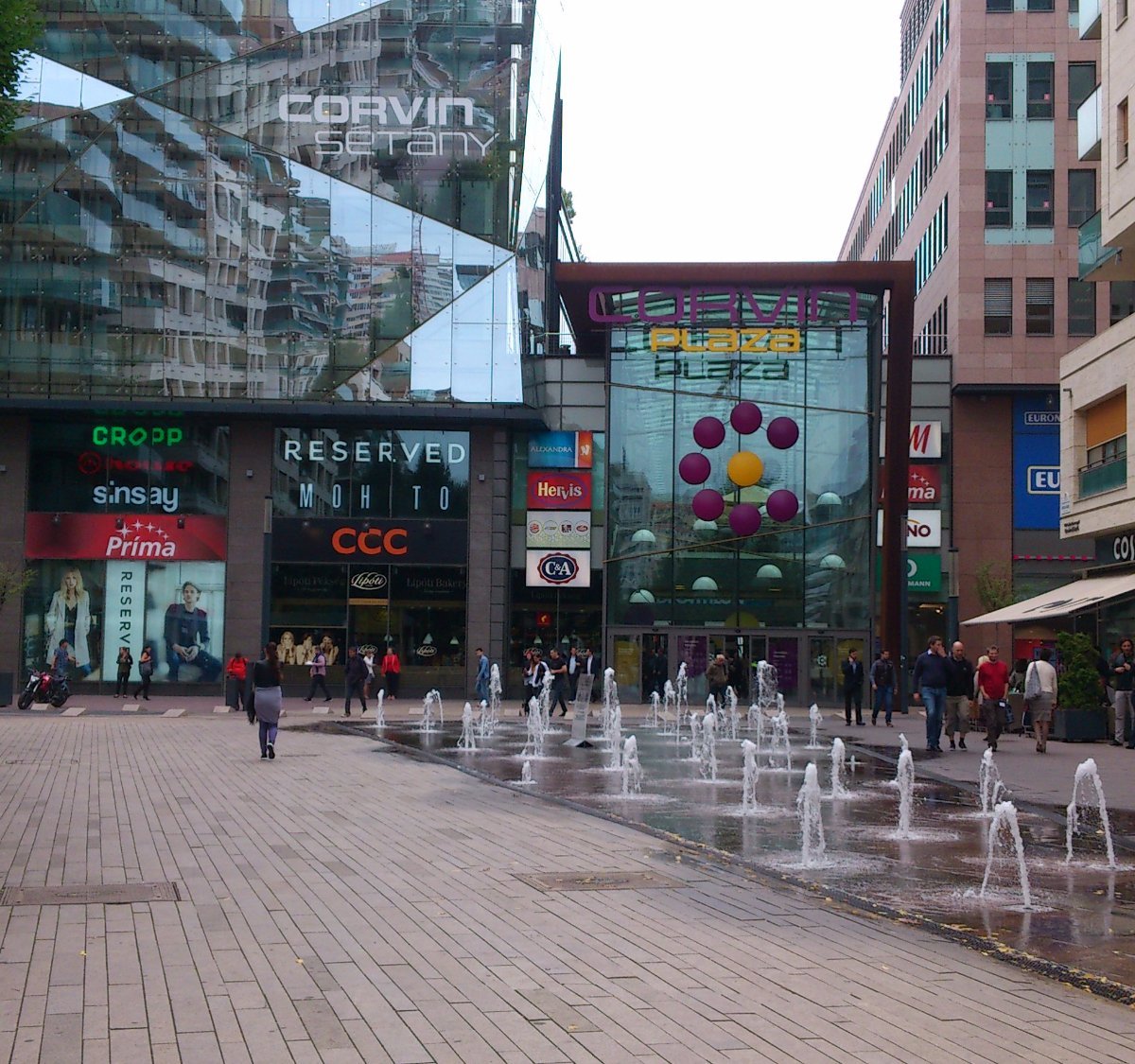 zara corvin plaza