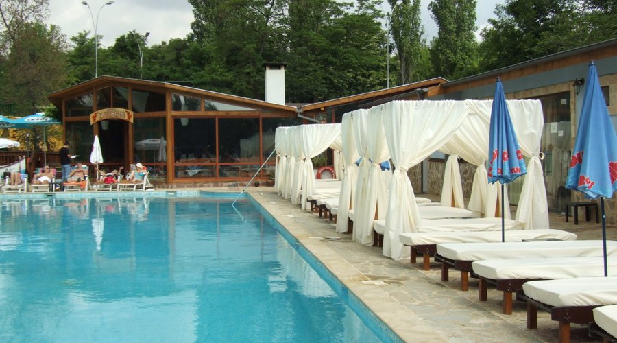 pool