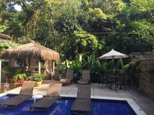 Pool & Beach