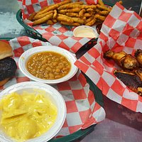 Burnt Ends sandwich, Cheesey Mac, Pit Beans, Fried Green Beans, Wings