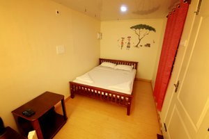Room & Suite
