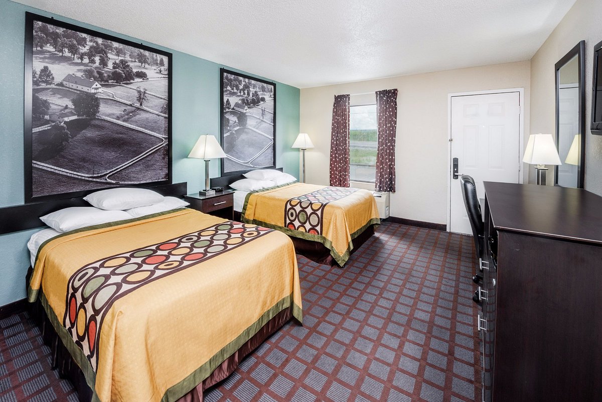 Super 8 by Wyndham Paducah KY UPDATED Prices, Reviews & Photos