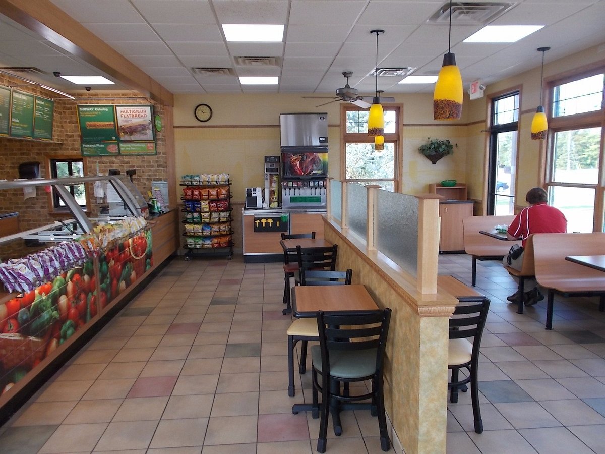 SUBWAY, Iron Mountain - 2750 N Stephenson Ave - Menu, Prices & Restaurant  Reviews - Tripadvisor