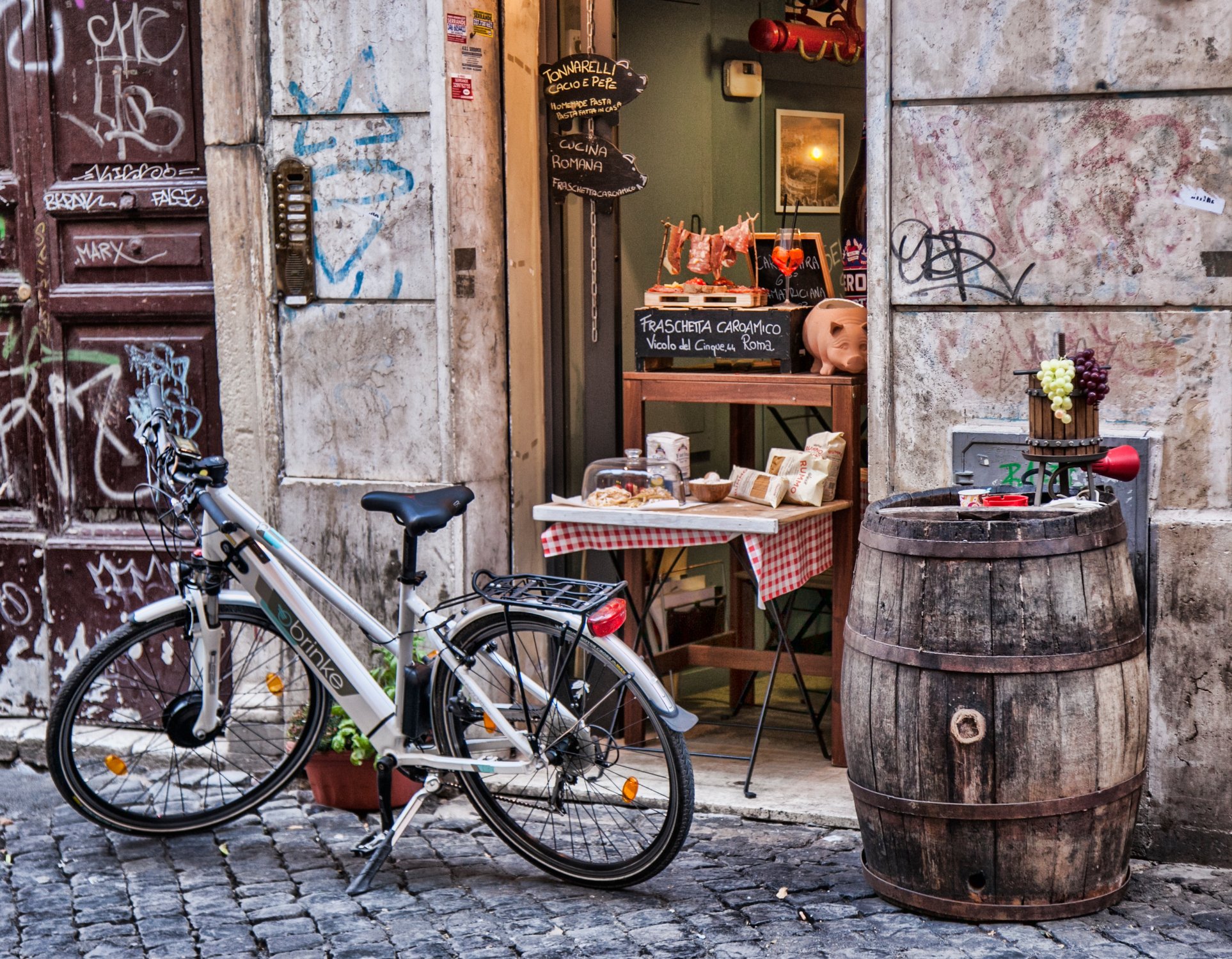 Bike shop roman online road