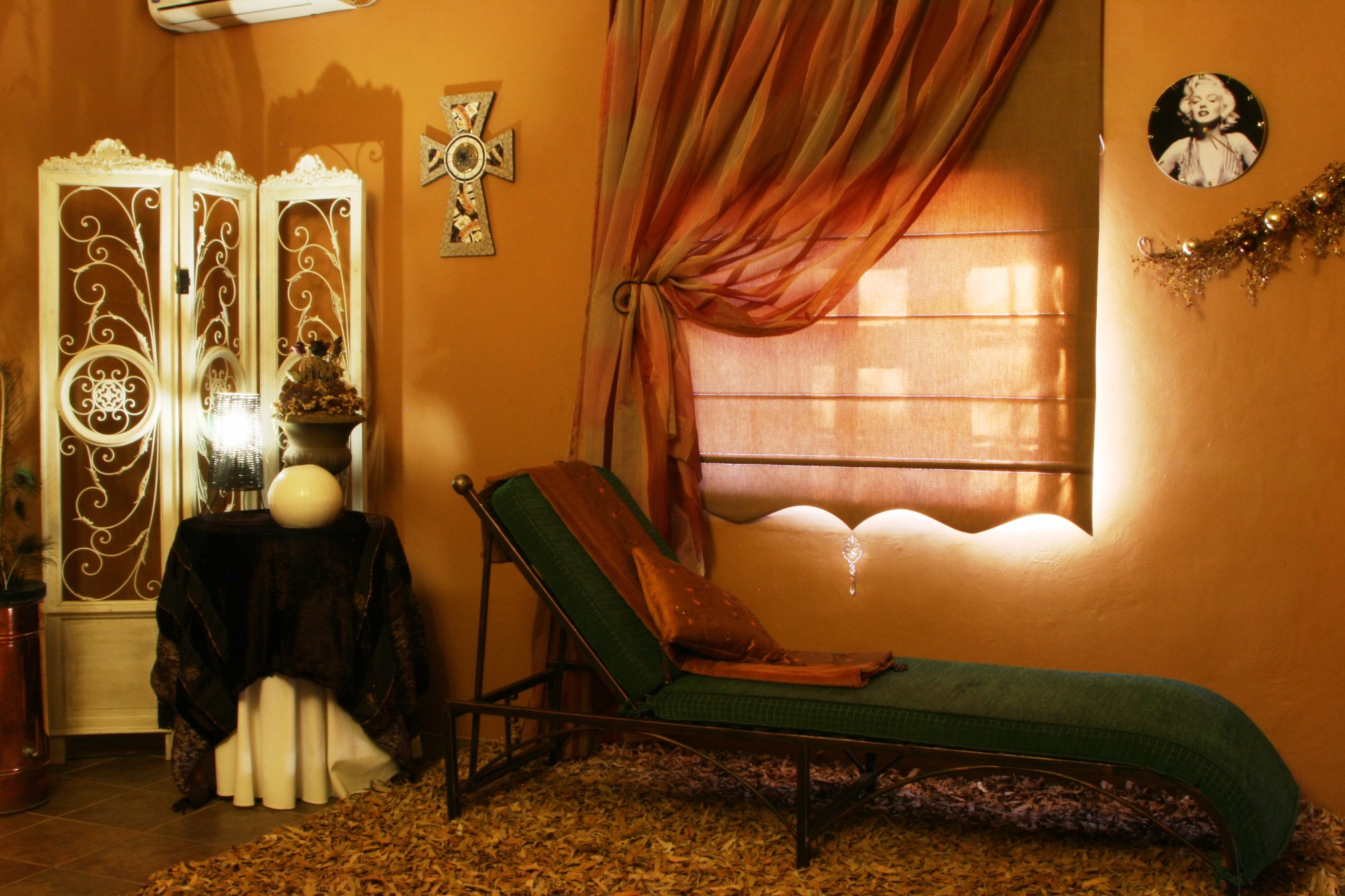 Hotel photo 2 of Aletheim Guest House.