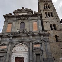 La facciata della Cattedrale