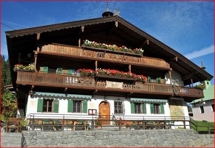 FUCHSWIRT KELCHSAU LANDGASTHOF-HOTEL - Prices & Lodge Reviews (Austria)