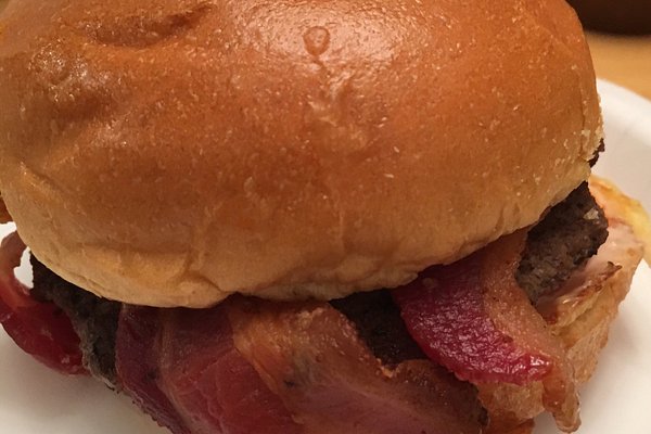 BBQ Bacon Burger - Burgers - Heroes Restaurant & Brewhouse-Eastvale