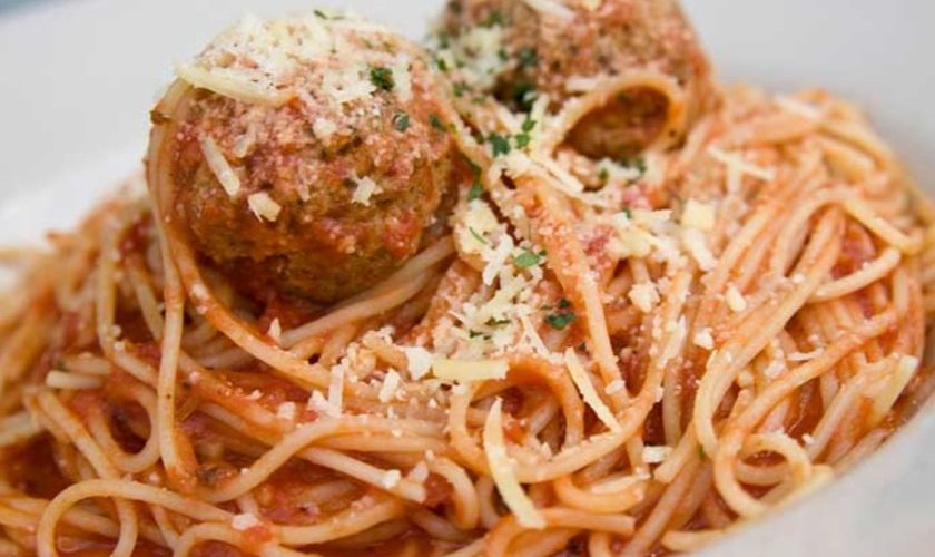 Spaghetti and Meatballs - Three beef & pork meatballs, marinara and fresh made spaghetti
