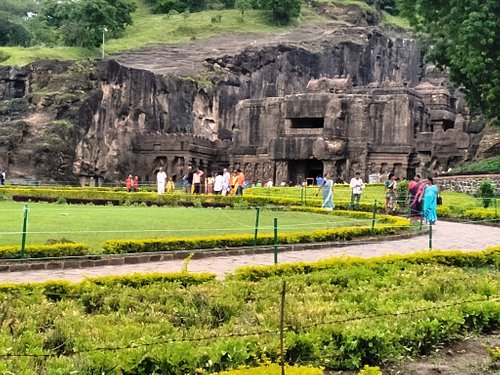 tourist places near maharashtra in summer