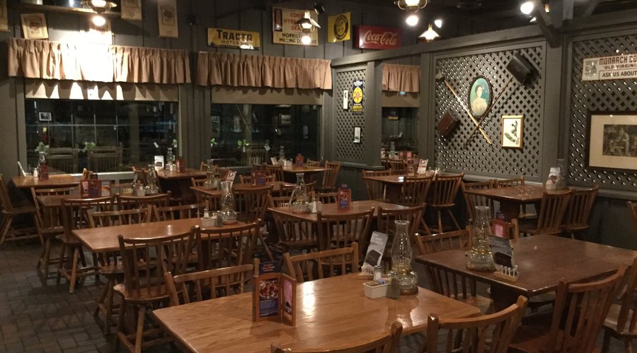 CRACKER BARREL, Battle Creek - Photos &amp; Restaurant Reviews - Order 