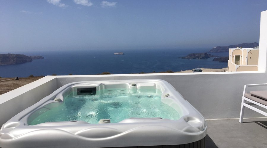 May Seven Suites - Adults Only