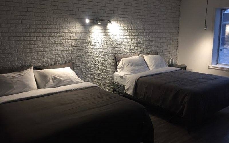 chambre a partir de 79$ ...aucun tapis dans les chambres...