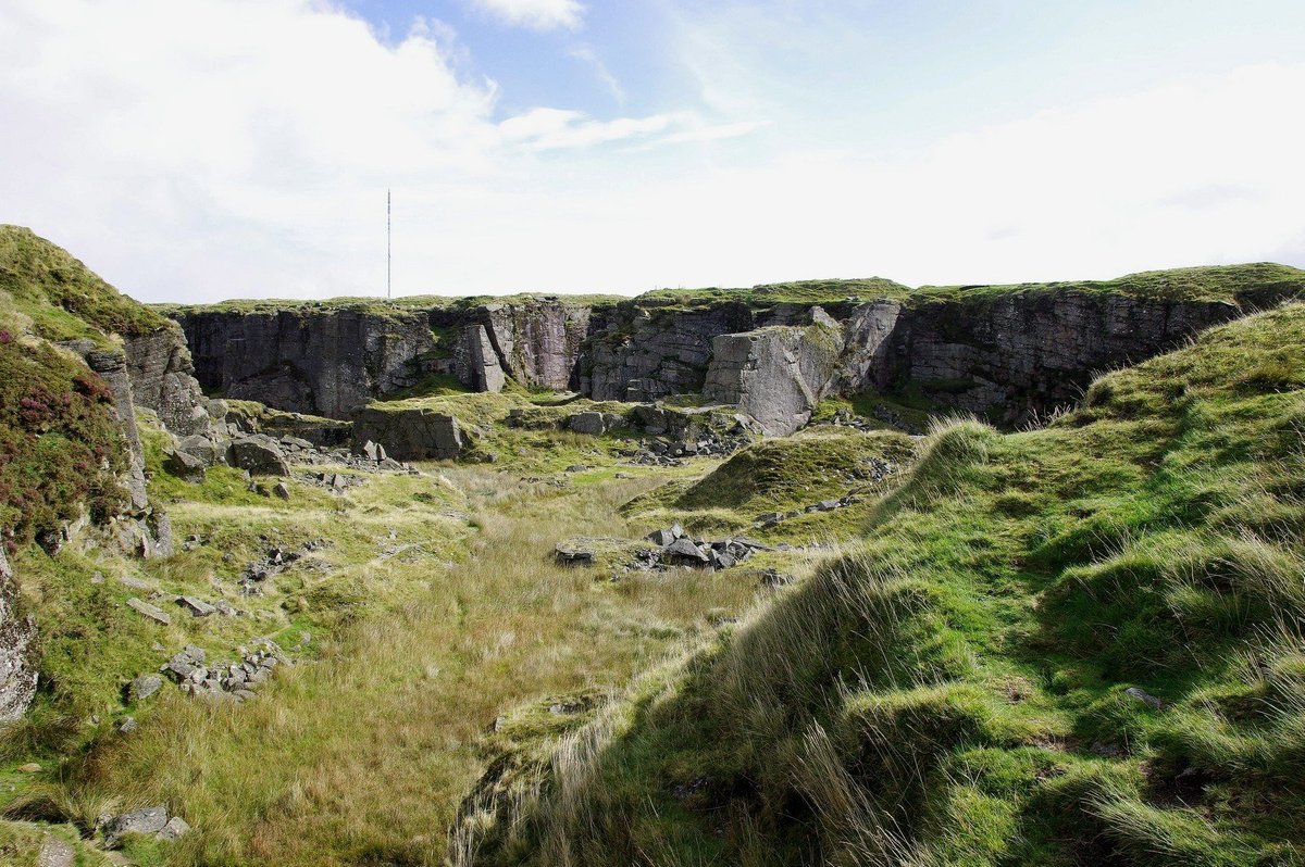 Foggintor Quarry Walk - The Globe Trotter