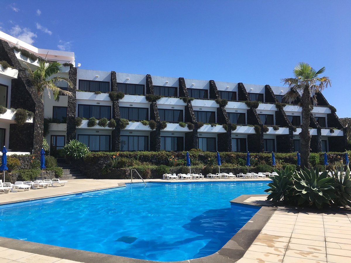 Caloura Hotel Resort, hotel em São Miguel