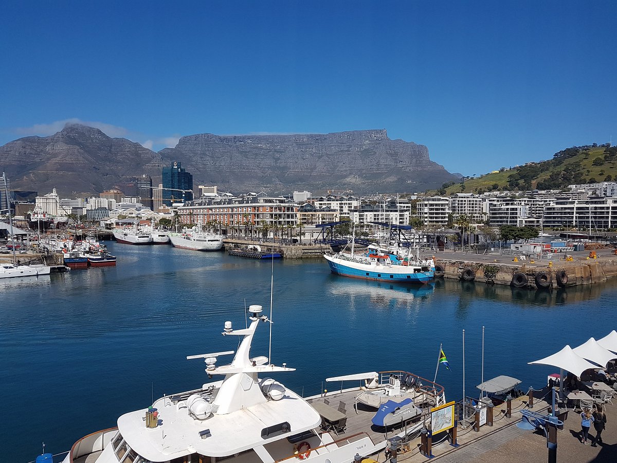 How to Explore the V&A Waterfront in One Day