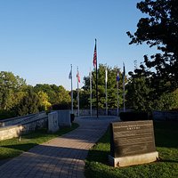 Very moving place even when you come from a foreign friend country (France). Names stories honor