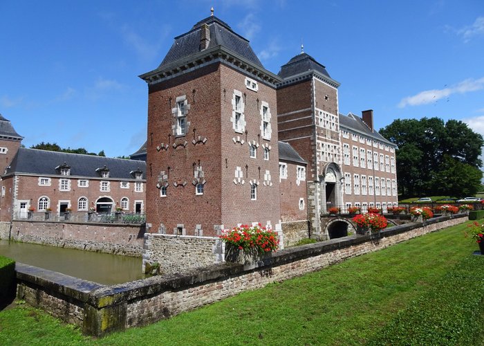 le très beau château