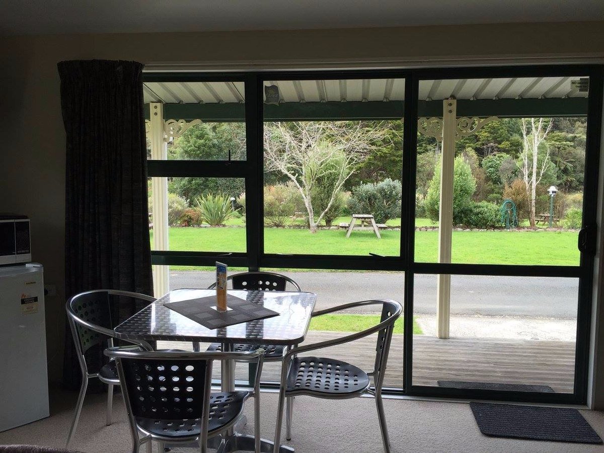 Kauri Coast Top 10 Holiday Park Rooms: Pictures & Reviews - Tripadvisor