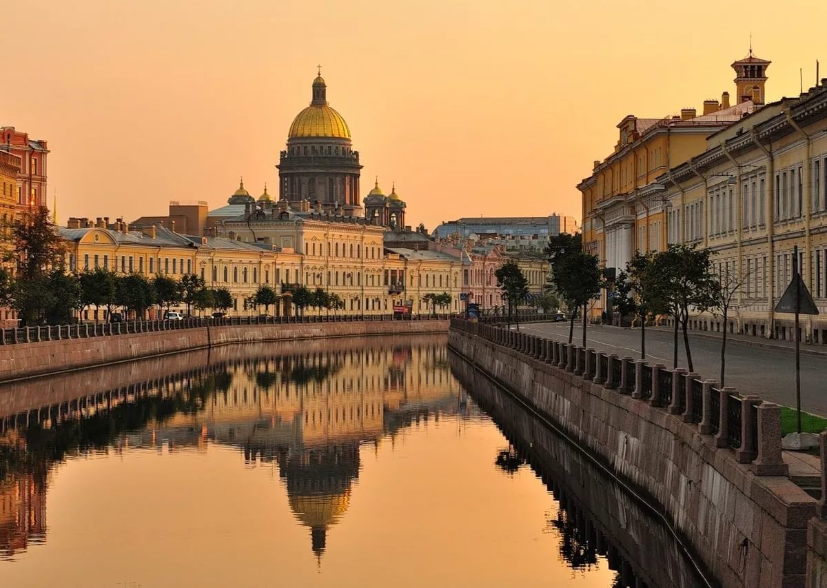 St petersburg. Санкт-Петербург. Вид на Исаакиевский собор. Северная столица Санкт-Петербург. Санкт Петербург русская Венеция.