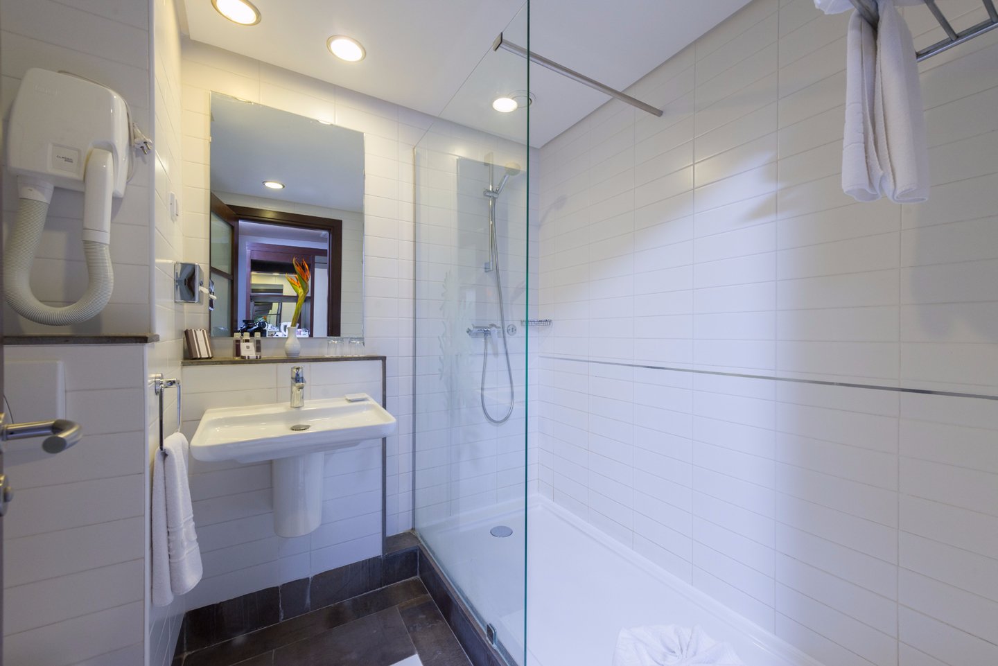 Hotel photo 19 of Le Corail Suites Hotel.