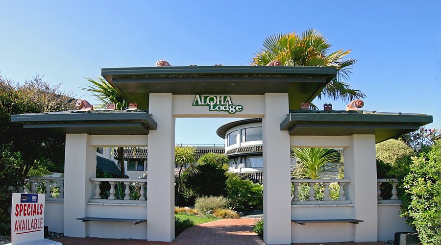 Aloha Entrance