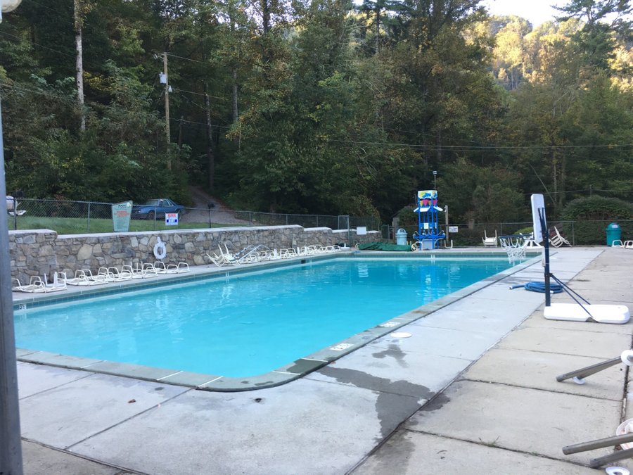 Unplug and Unwind: Your North Carolina Yogi Adventure in the Smokies