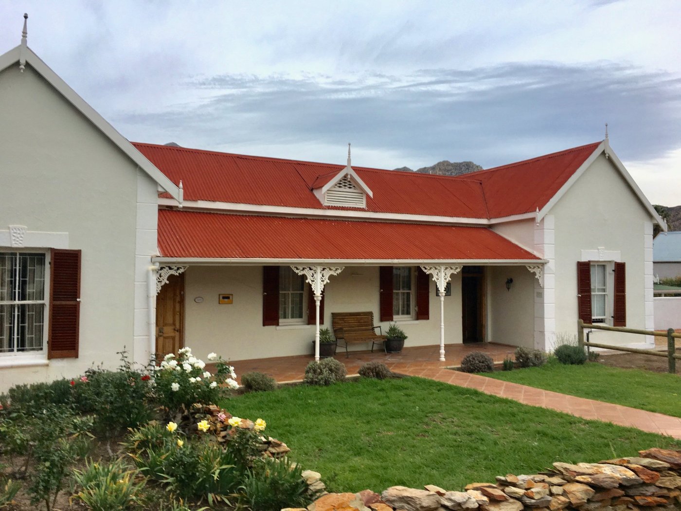 JOHN MONTAGU GUEST HOUSE - Prices & Reviews (South Africa)