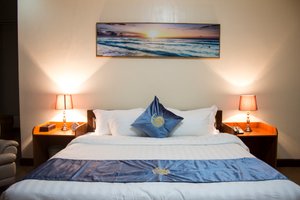 Room & Suite