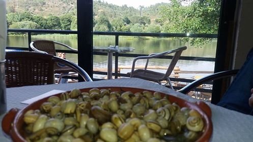 D´Ortiga Bar da  Praia Fluvial de Ortiga aberto todo o ano - Caracóis 