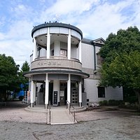 ペリー公園内にある記念館