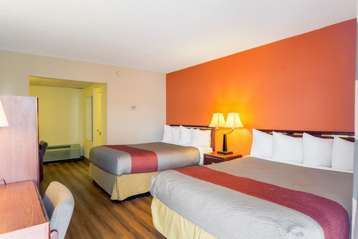 Motel 6 Butte - Historic City Center Parking: Pictures & Reviews ...