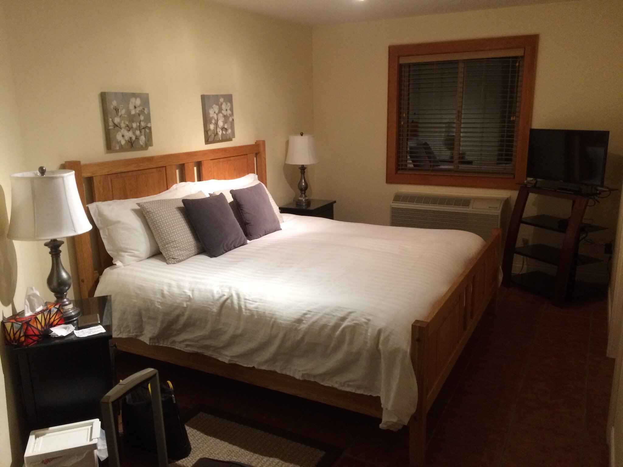 ALL SEASONS B&B - Updated 2022 Prices & Reviews (Kelowna, Okanagan Valley)