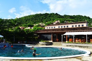Piscina e praia
