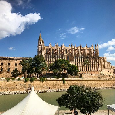 スペインの大聖堂 スペインの 10 件の大聖堂をチェックする トリップアドバイザー