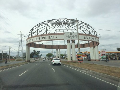 Em São José dos Pinhais