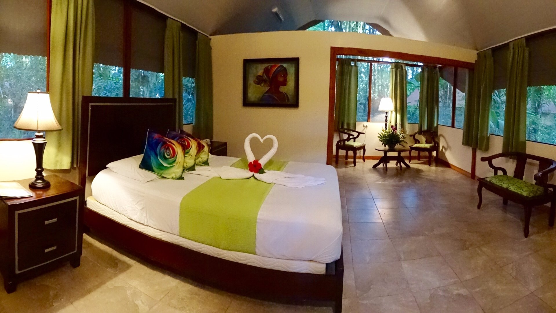 Hotel photo 13 of Evergreen Lodge.